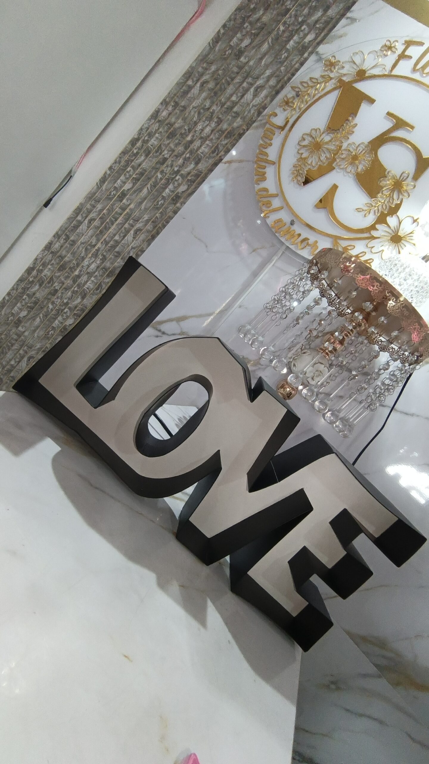 Caja  “LOVE” Negra