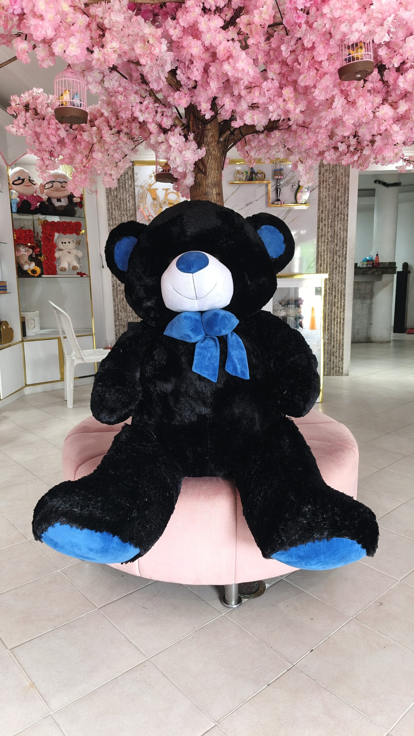 Oso Gigante Negro con Lazo Azul