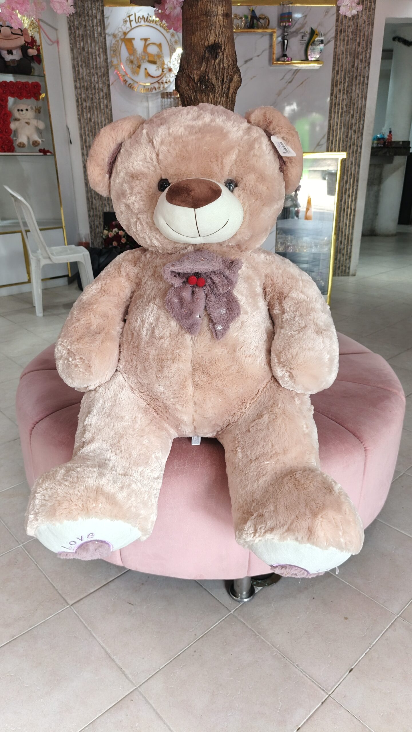 Oso Gigante Beige con Lazo